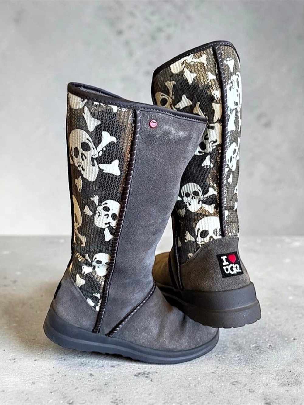 Limited-edition UGG Skull Sequin Size 9